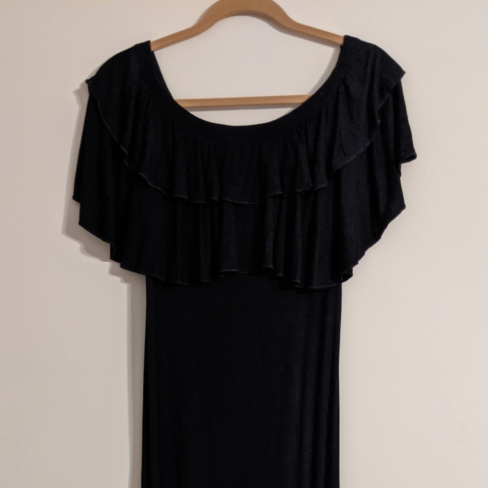Boohoo Black off the shoulder maxi dress- 8 tall